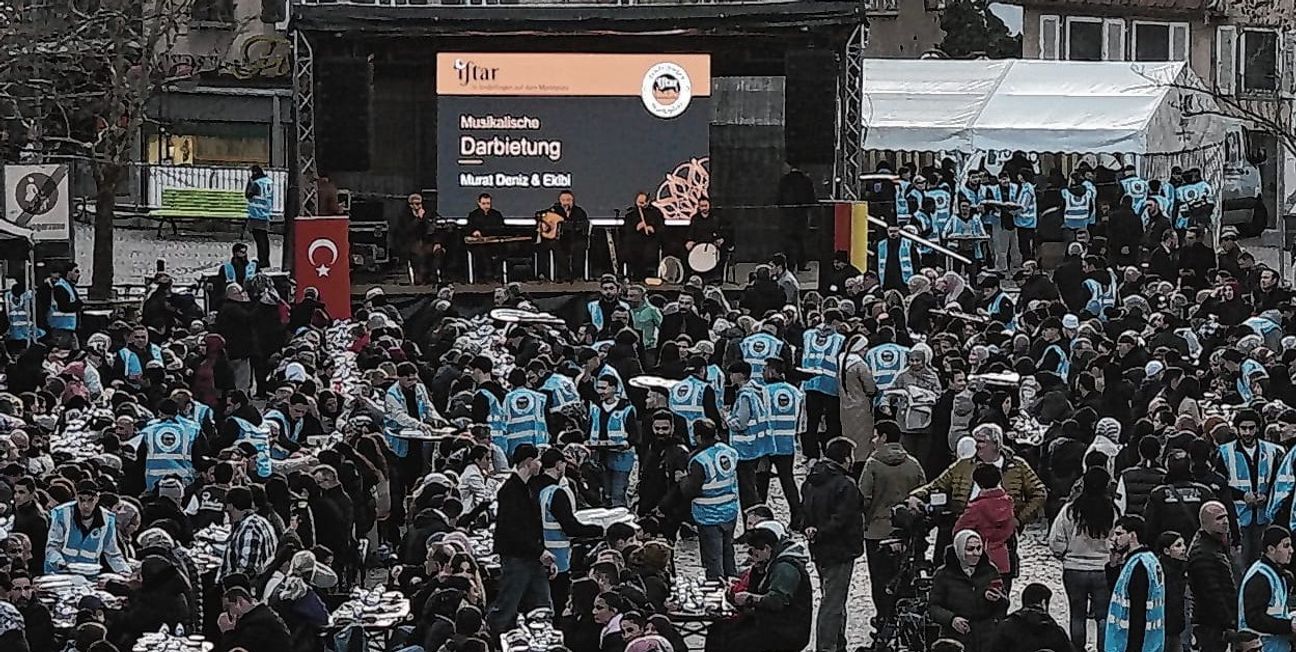Das Fastenbrechen wurde 2025 zum dritten Mal in Folge auf dem Marktplatz begangen.